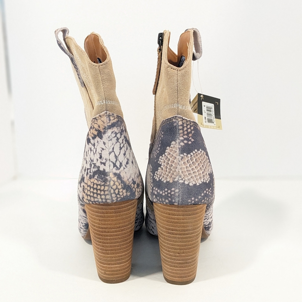NWT Dingo Calico Snake Print Leather Boots. - Picture 7 of 16